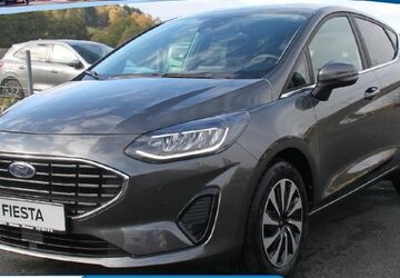 Ford Fiesta 23.100 km 19.690 &euro; Mittenaar 35756