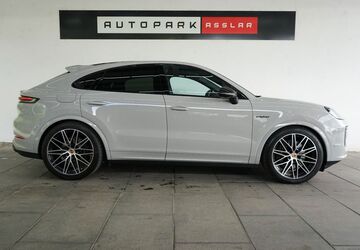 Porsche Cayenne 9.400 km 118.880 &euro; Asslar 35614