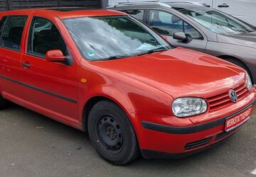 VW Golf 173.000 km 950 &euro; Wetzlar 35578