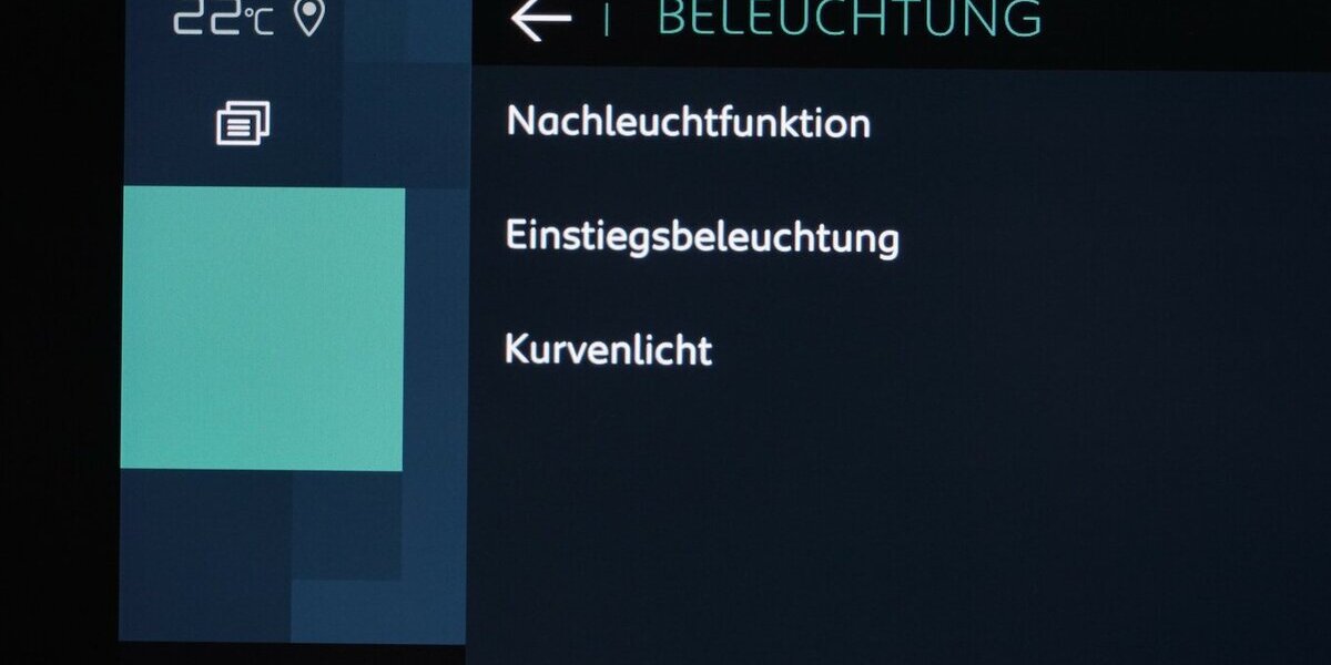 Citroen C4 e- 136 Shine 50 KWh LED CARPLAY 43.800 km 17.320 &euro; Lich 35423