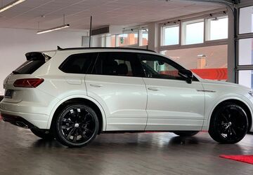 VW Touareg 68.000 km 47.500 &euro; Hüttenberg 35625