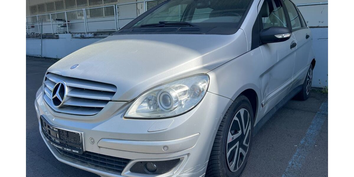 Mercedes-Benz B 180 261.985 km 1.990 &euro; Gießen 35398
