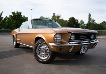 Ford Mustang 3.528 km 62.302 &euro; Usingen 61250