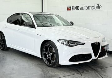 Alfa Romeo Giulia 2.0 Veloce Q4 Turbo Panoramadach Xenon 43.300 km 32.970 &euro; Lich 35423