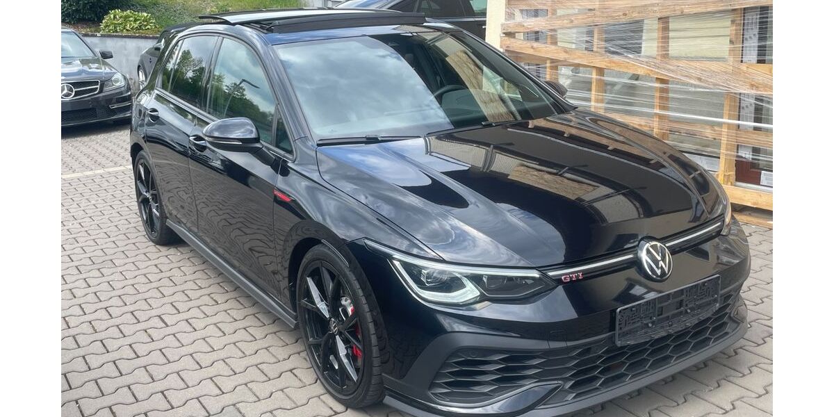 VW Golf 92.000 km 28.890 &euro; Wetzlar 35586