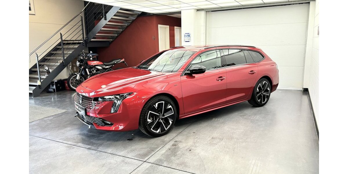 Peugeot 508 SW GT 130 Puretech FULL LED NACHTSICHT 43.900 km 23.985 &euro; Lich 35423