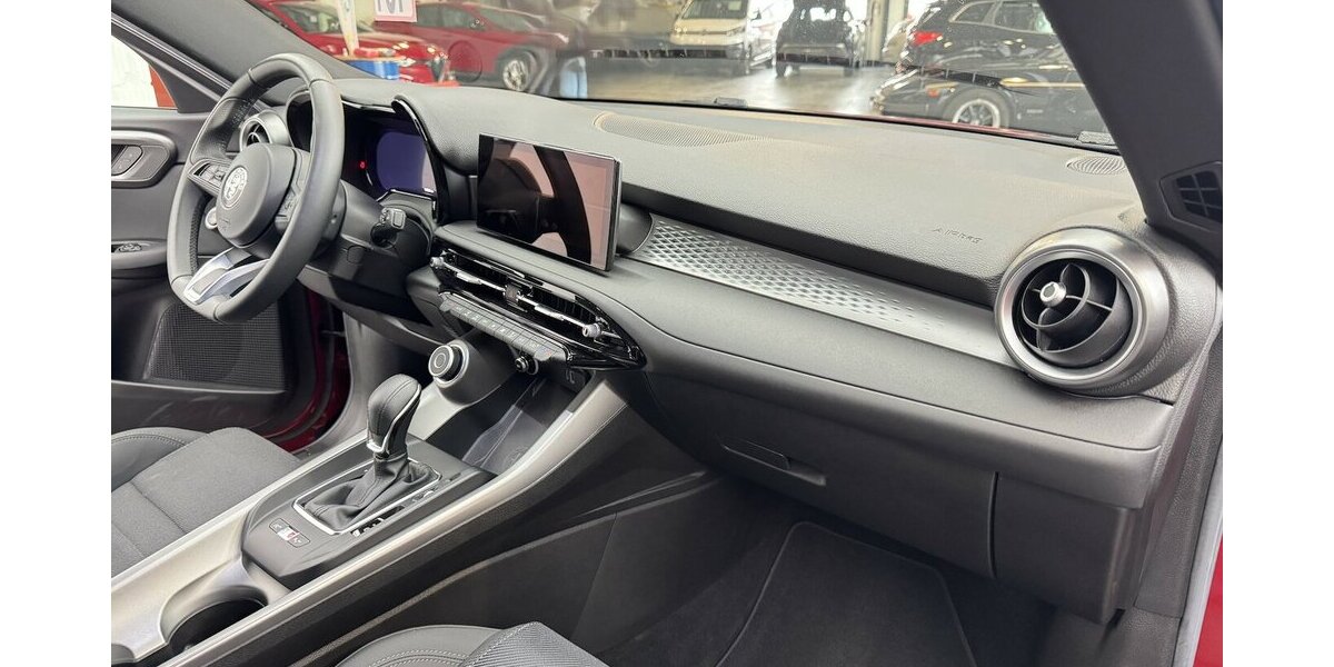 Alfa Romeo Tonale 1.6 VGT-D Sprint ACC Sitzheizung 12.000 km 23.285 &euro; Lich 35423