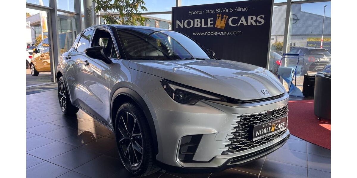 Lexus LBX 22.150 km 29.750 &euro; Giessen 35394