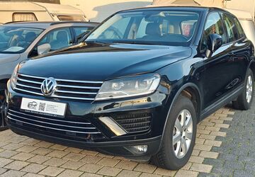 VW Touareg 143.000 km 13.300 &euro; Kirchvers 35102