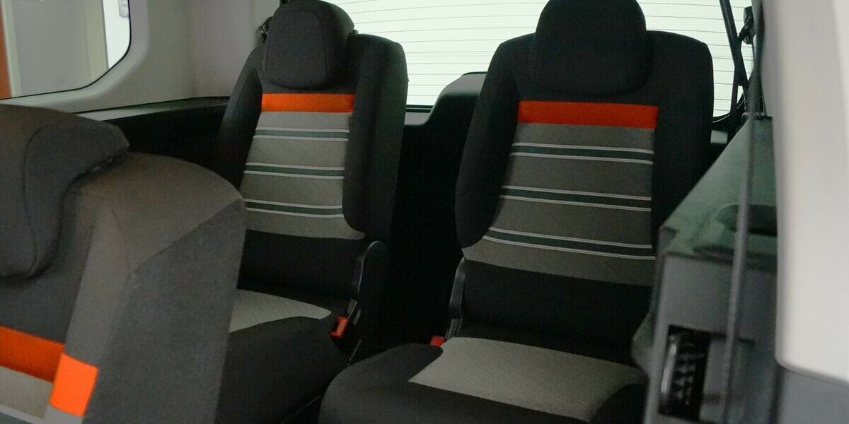 Citroen Berlingo 1.2 PureTech EAT8 Shine XL AHK 38.900 km 26.330 &euro; Lich 35423