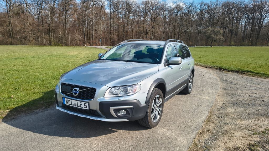 Volvo XC70 150.000 km 23.499 &euro; Weinbach 35796