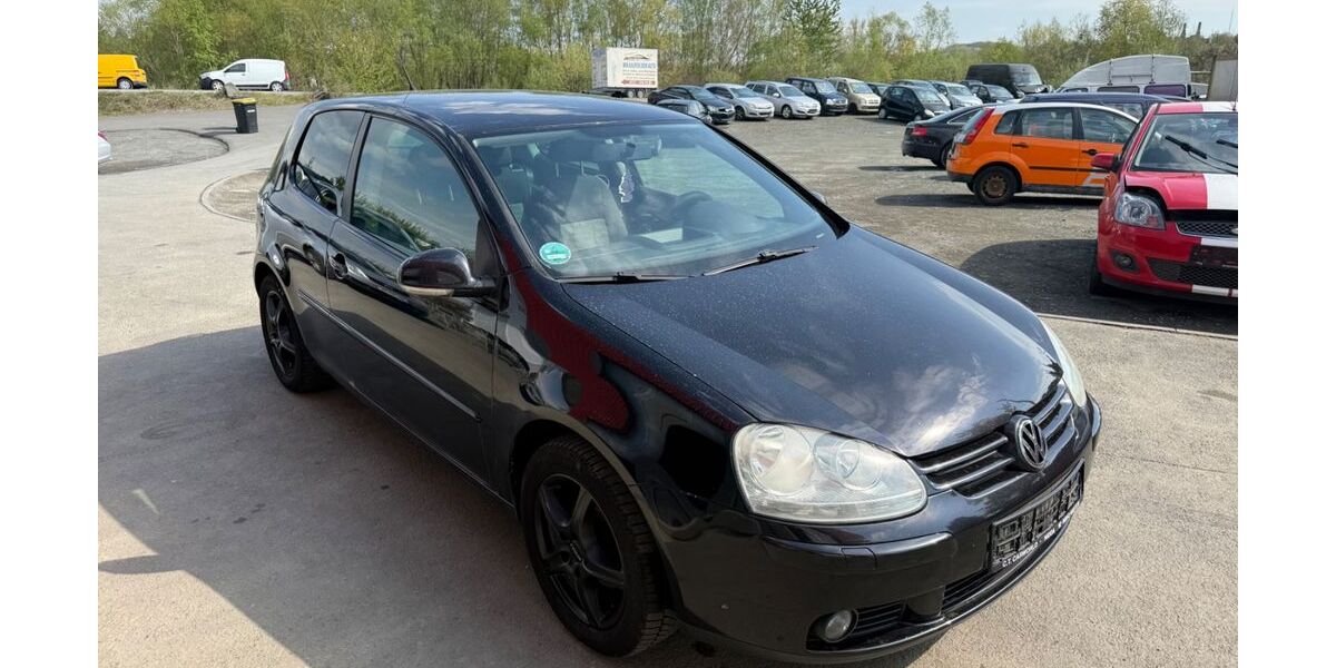 VW Golf 230.000 km 999 &euro; Wetzlar 35576