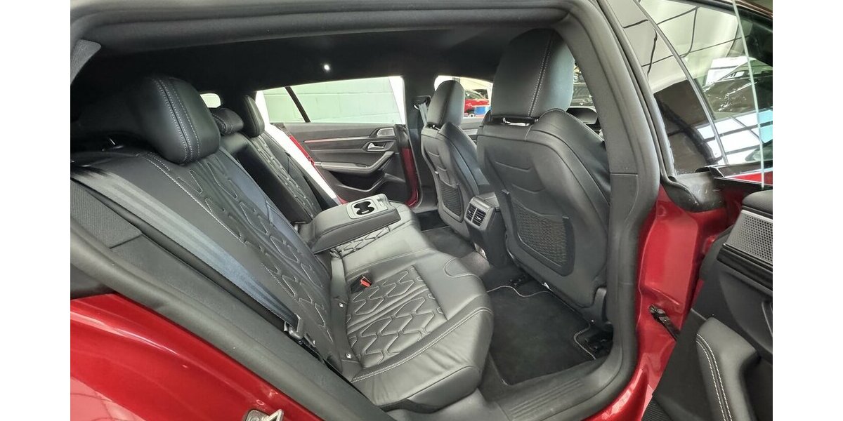 Peugeot 508 SW GT 130 Puretech FULL LED NACHTSICHT 43.900 km 23.985 &euro; Lich 35423