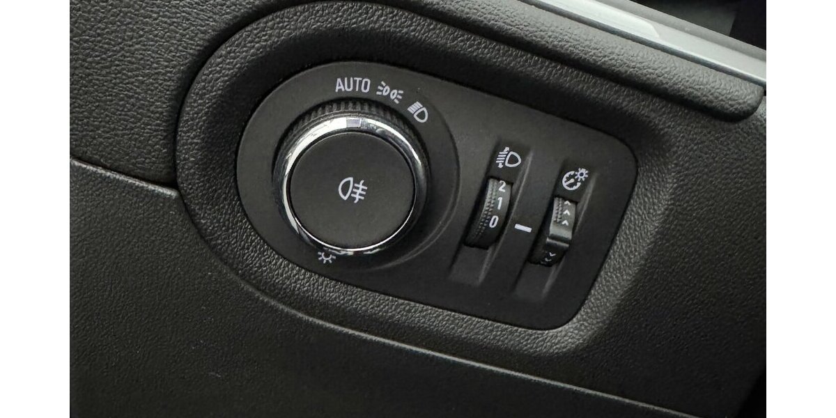 Opel Grandland GS Line 1.2 Turbo 130 LED Carplay Navi 8.700 km 20.680 &euro; Lich 35423