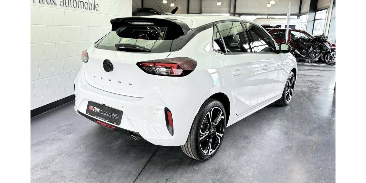 Opel Corsa GS 1.2 Turbo 1.Hand Sitzheizung Carplay 8.600 km 18.679 &euro; Lich 35423