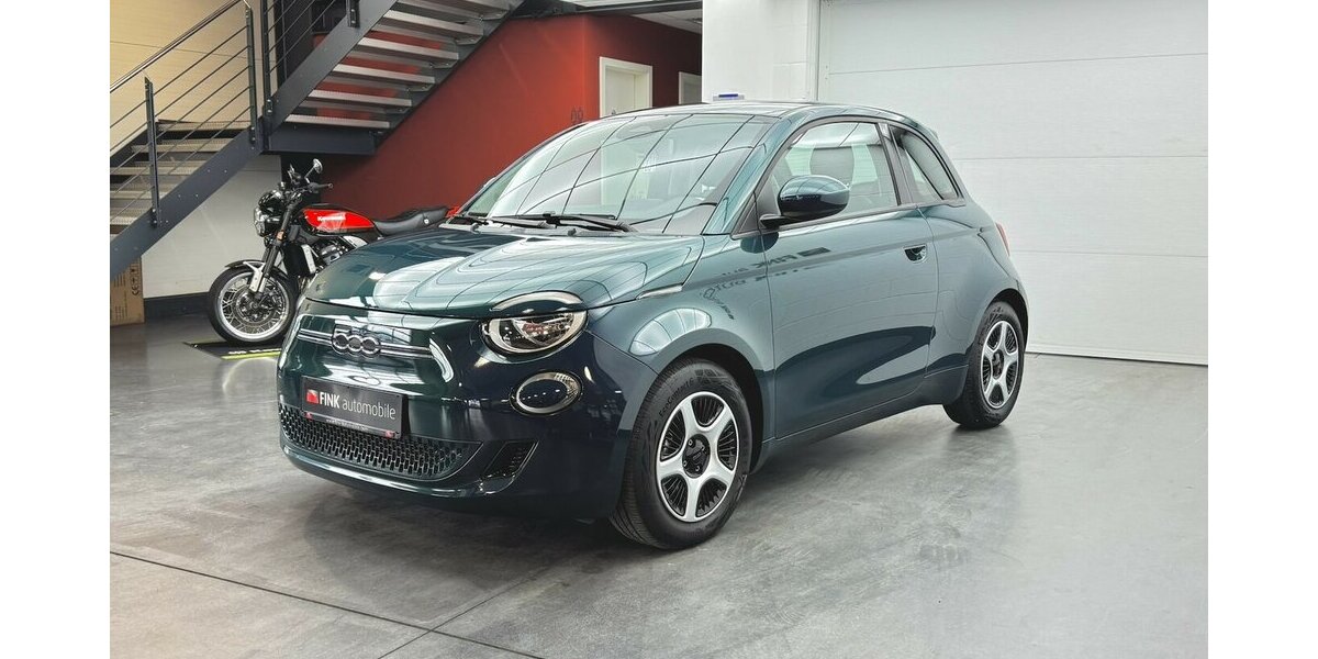Fiat 500e Action Carplay Android Automatik 1.Hand 26.891 km 13.440 &euro; Lich 35423