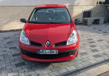 Renault Clio 98.500 km 2.899 &euro; Weilmünster 35789