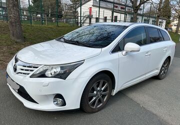 Toyota Avensis 211.000 km 7.400 &euro; Dillenburg-Frohnhausen 35684