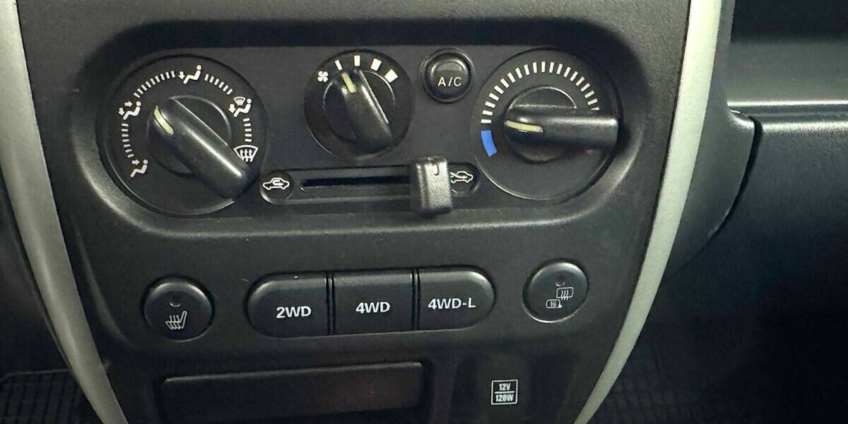 Suzuki Jimny FJ Lim. 1.3 AHK Sitzheizung Klimaanlage 84.150 km 15.890 &euro; Lich 35423