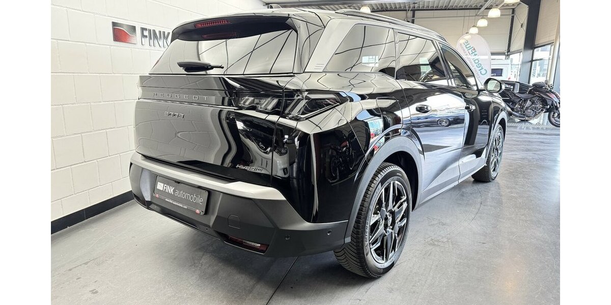 Peugeot 5008 145 Mild Hybrid Allure7 Sitzer LED 360°Cam 35.800 km 28.760 &euro; Lich 35423