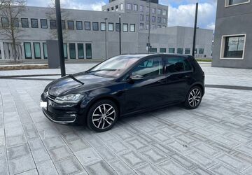 VW Golf 141.700 km 11.000 &euro; Wetzlar 35584
