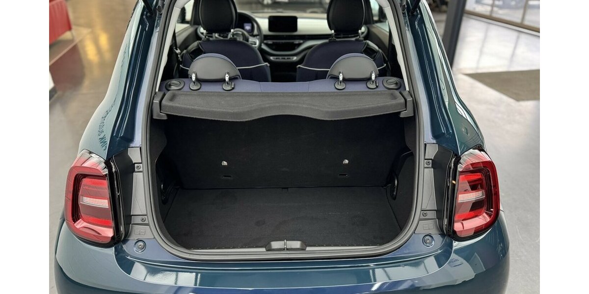 Fiat 500e Action Carplay Android Automatik 1.Hand 26.891 km 13.440 &euro; Lich 35423