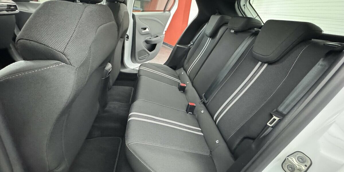 Opel Corsa GS 1.2 Turbo 1.Hand Sitzheizung Carplay 8.600 km 17.320 &euro; Lich 35423