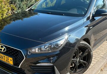 Hyundai i30 30.000 km 16.990 &euro; Buseck / Oppenrod 35418