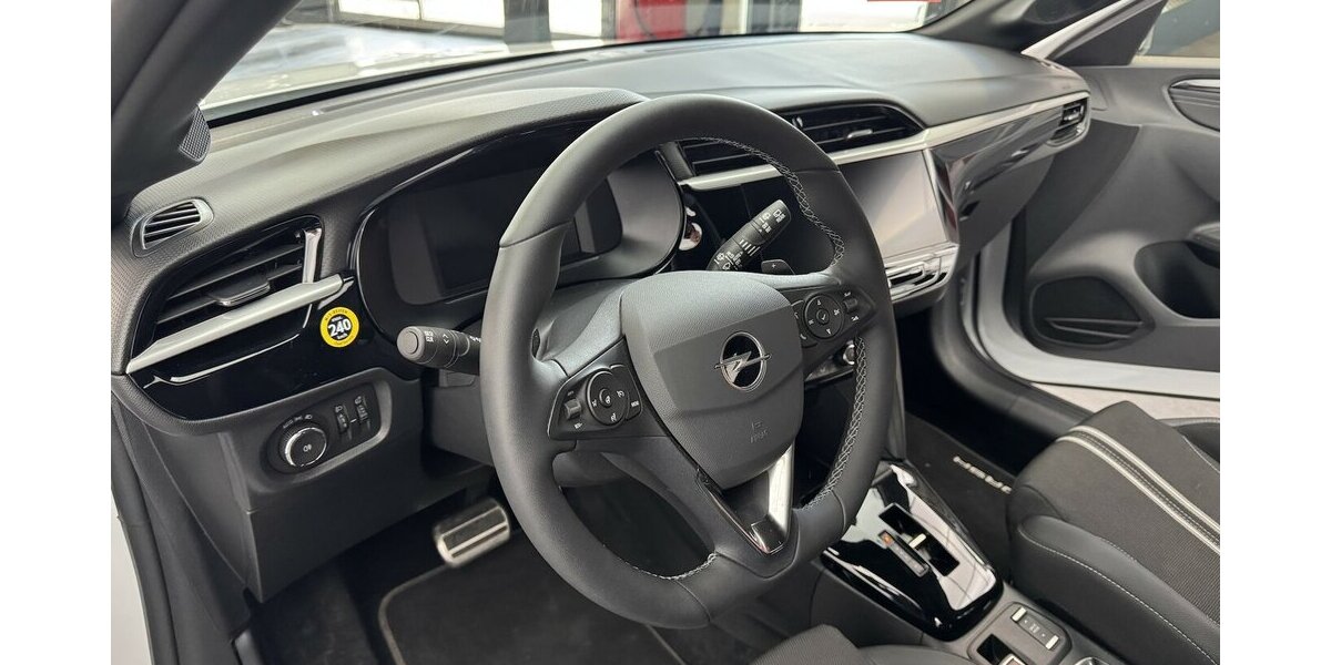 Opel Corsa GS 1.2 Turbo 1.Hand Sitzheizung Carplay 8.600 km 17.320 &euro; Lich 35423