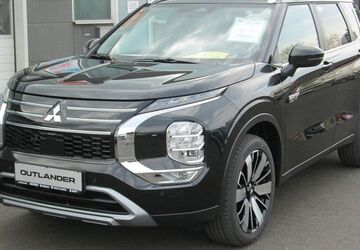 Mitsubishi Plug-in Hybrid Outlander 1.200 km 48.990 &euro; Butzbach 35510