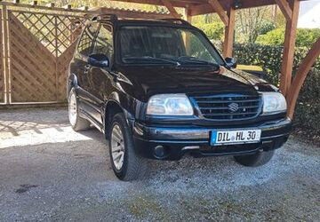 Suzuki Grand Vitara 181.000 km 5.350 &euro; Herborn 35745