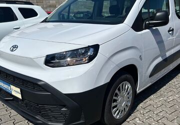 Toyota Proace (Verso) 4.872 km 24.950 &euro; Butzbach 35510