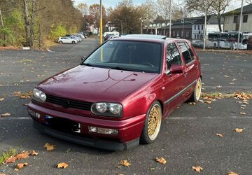 VW Golf 136.115 km 3.000 &euro; Gießen 35394