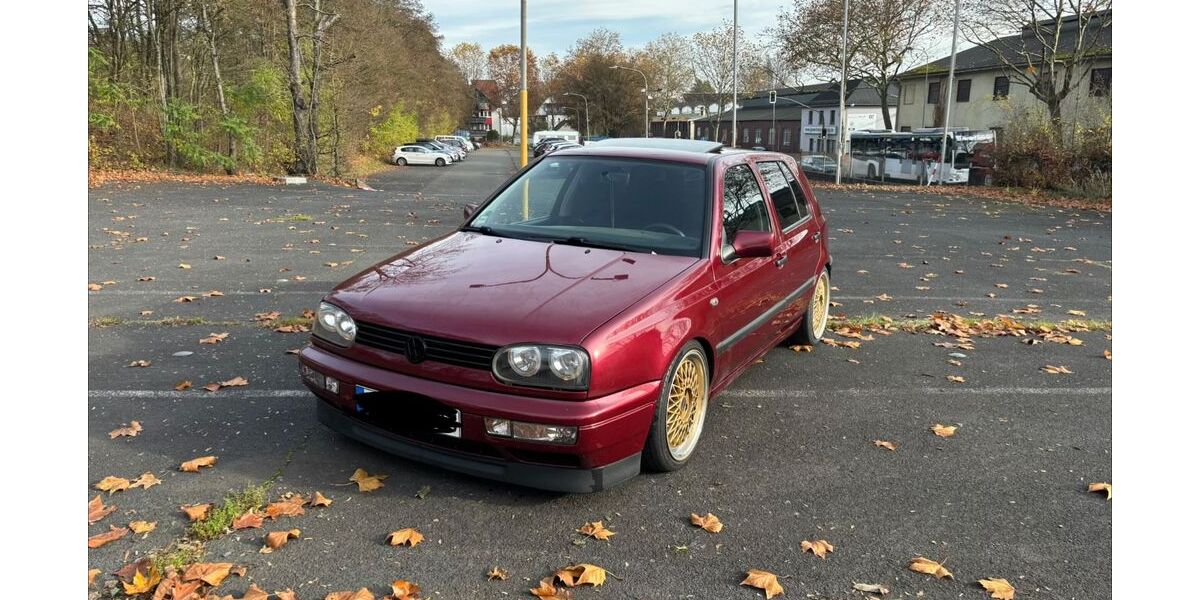 VW Golf 136.115 km 3.000 &euro; Gießen 35394