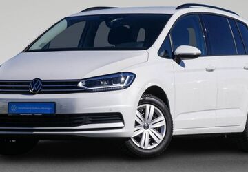 VW Touran 14.945 km 32.490 &euro; Haiger 35708