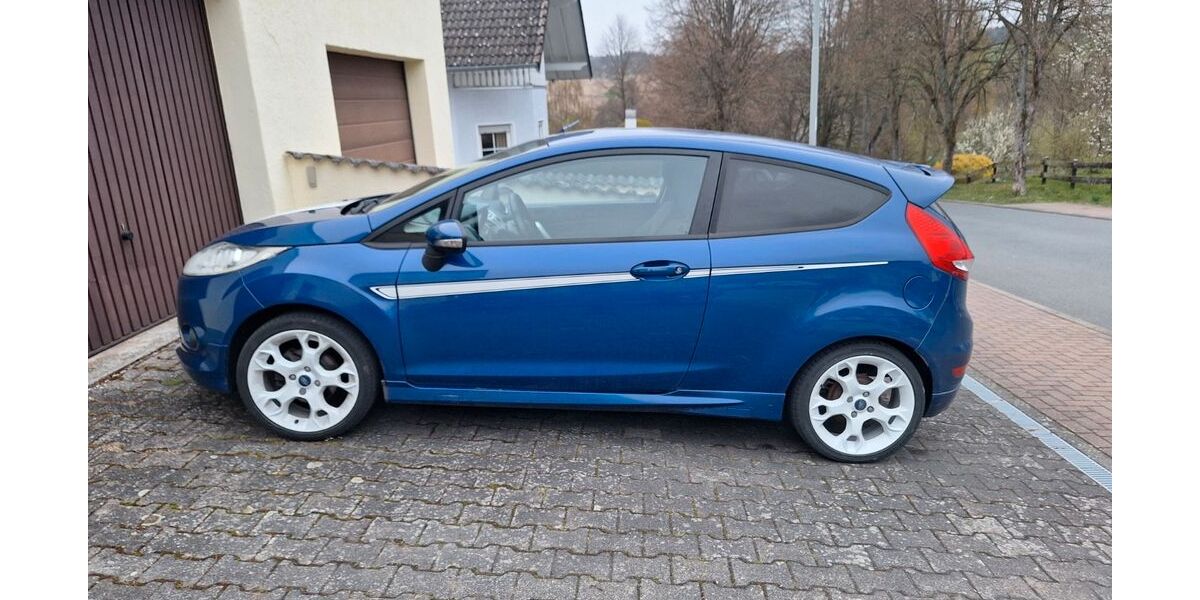 Ford Fiesta 163.182 km 4.700 &euro; Usingen 61250