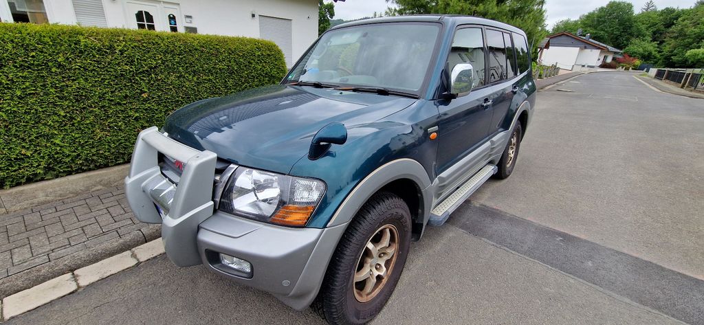 Mitsubishi Pajero 92.000 km 12.999 &euro; Lohra 35102