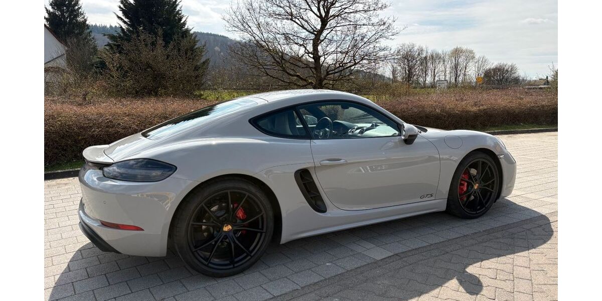Porsche Cayman 52.475 km 71.400 &euro; Asslar 35614