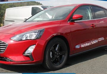 Ford Focus 38.000 km 19.490 &euro; Mittenaar 35756