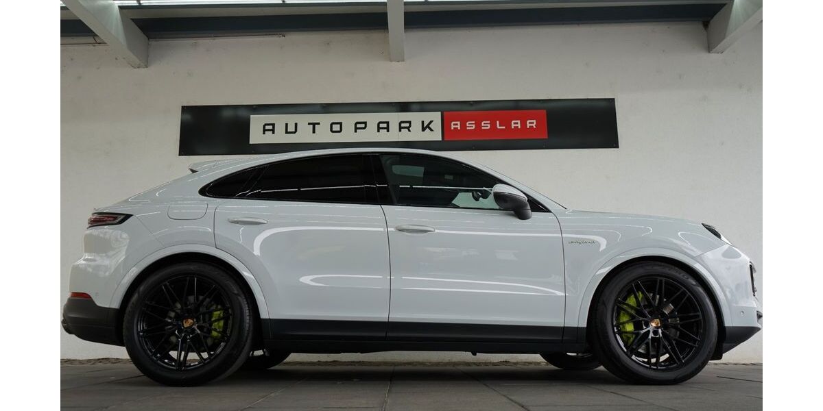 Porsche Cayenne 19.350 km 104.880 &euro; Asslar 35614