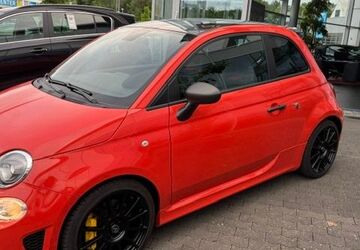 Abarth 695 31.000 km 28.990 &euro; Giessen 35394
