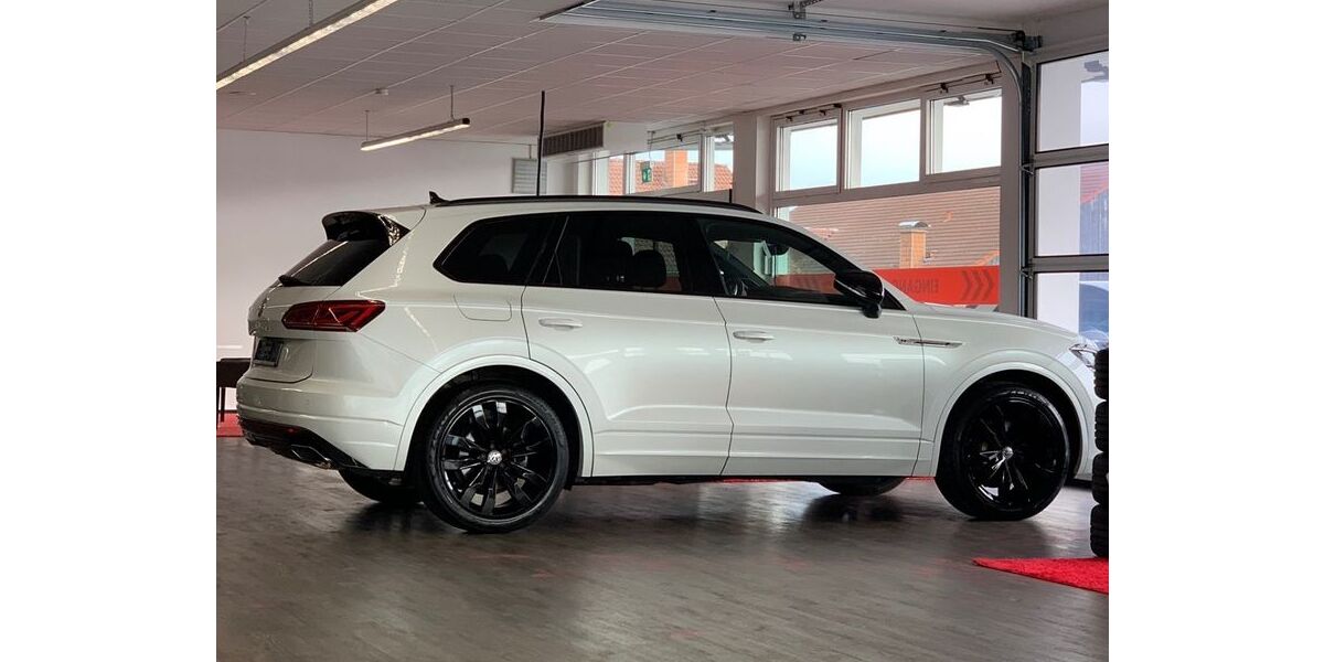 VW Touareg 68.000 km 49.999 &euro; Hüttenberg 35625