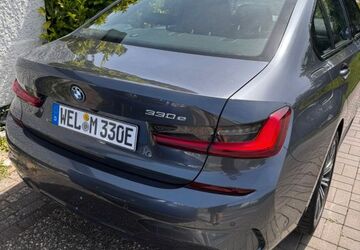 BMW 330 86.541 km 26.890 &euro; Weilburg 35781