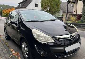 Opel Corsa 160.500 km 3.500 &euro; Wetzlar 35578