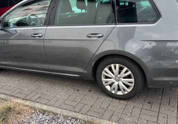 VW Golf 112.700 km 14.500 &euro; Münzenberg 35516