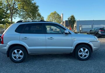 Hyundai TUCSON 113.000 km 5.900 &euro; Lollar 35457