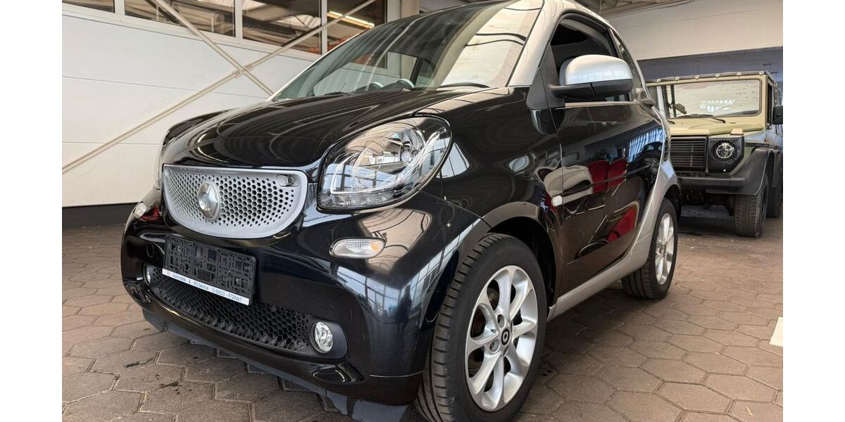 Smart ForTwo 93.000 km 6.499 &euro; Münzenberg Gambach 35516