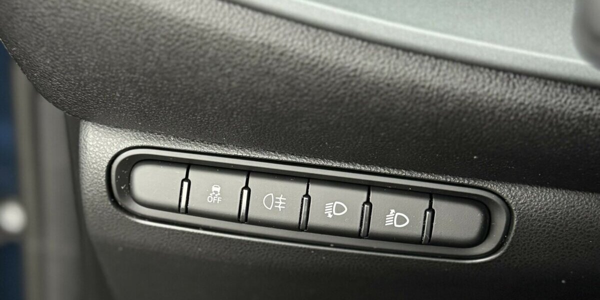 Fiat 500e Action Carplay Android Automatik 1.Hand 26.891 km 13.440 &euro; Lich 35423