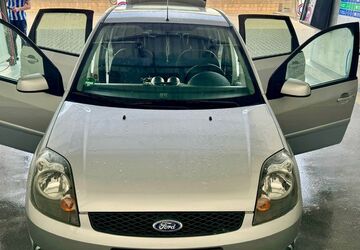 Ford Fiesta 140.000 km 3.499 &euro; Weilburg 35781