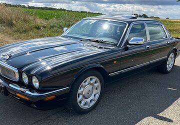 Jaguar Daimler 197.000 km 17.500 &euro; Bad Nauheim 61231